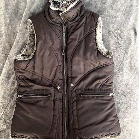 Reversible vest - Picture 2 of 5
